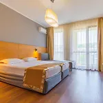 голдън лайн Апартхотел 4*