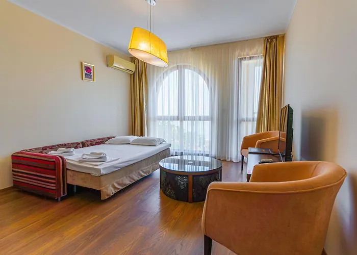 Aparthotel Golden Line