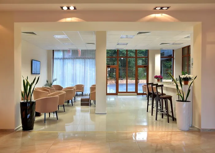 Aparthotel Golden Line 4*