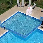 Golden Line Golden Sands