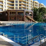 Apart-hotel Golden Line 4*