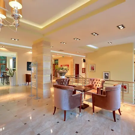 Hotel de apartamente Golden Line 4*