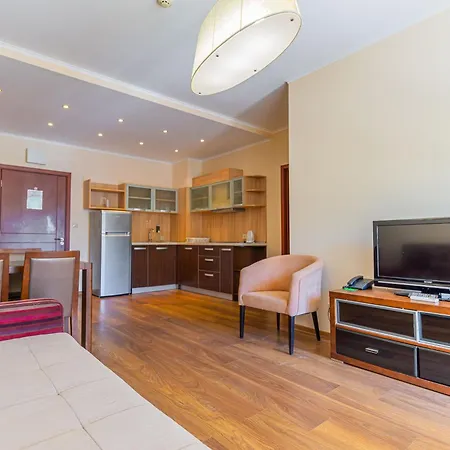 Hotel de apartamente Golden Line