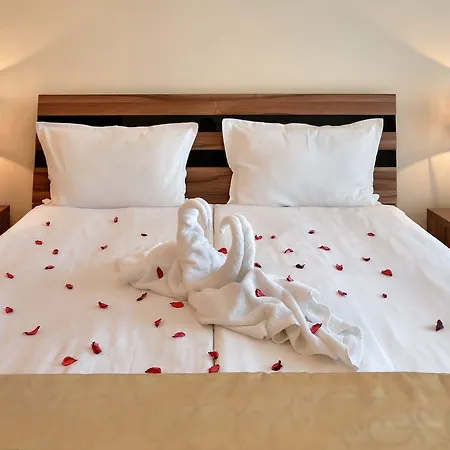 Apart Otel Golden Line Altın Kumlar