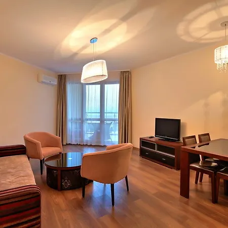 Apart Otel Golden Line 4*