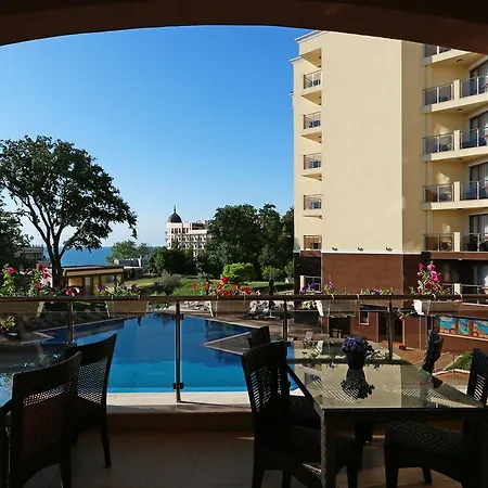Golden Line Aparthotel Golden Sands