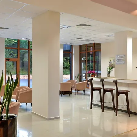 Golden Line Aparthotel 4*