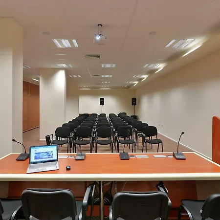 Golden Line Aparthotel 4*