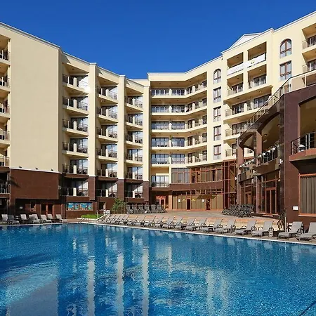 Golden Line Aparthotel 4*