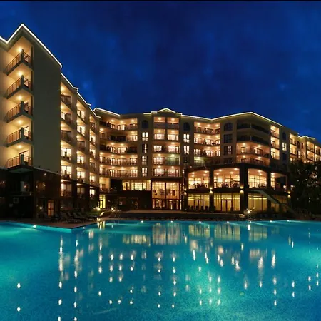 Apartmanhotel Golden Line 4*