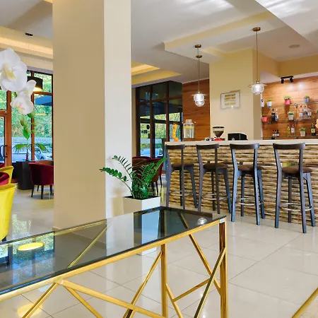 Aparthotel Golden Line