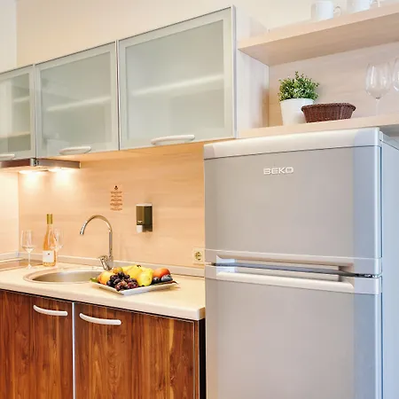 Apartmanhotel Golden Line 4*