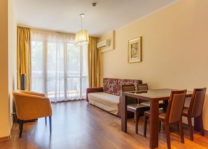 Golden Line Aparthotel