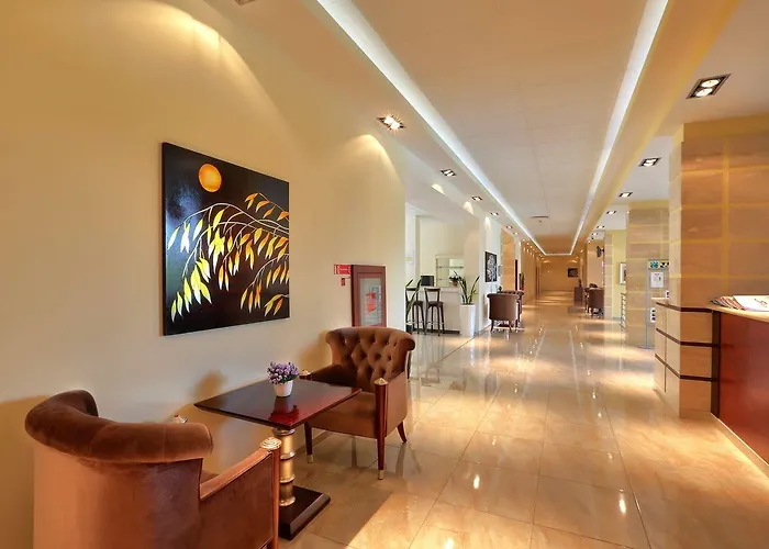 Golden Line Golden Sands