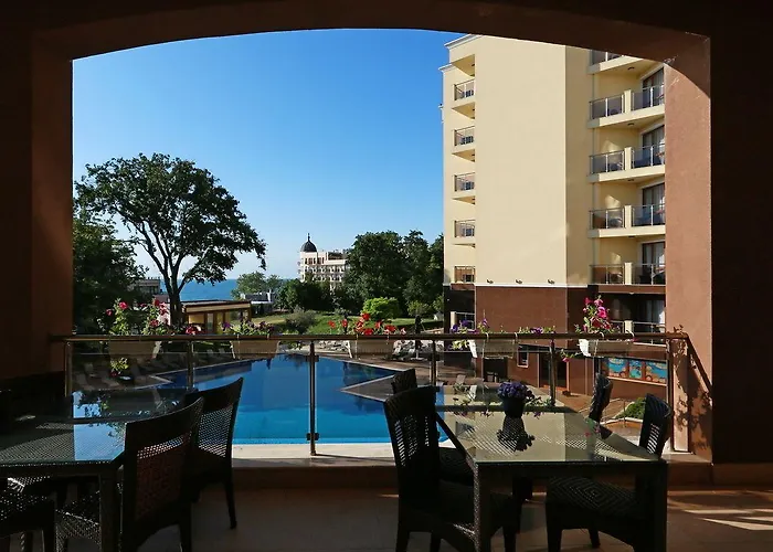 Golden Line Aparthotel Golden Sands