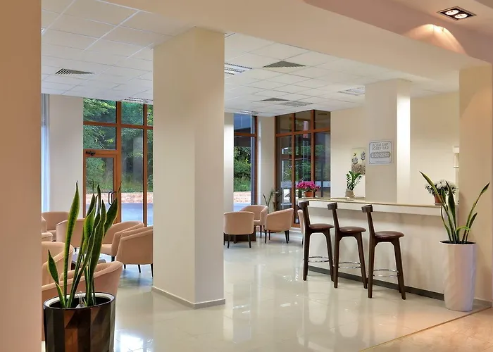 Golden Line Aparthotel 4*